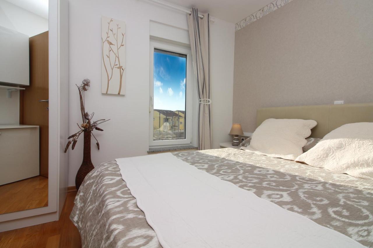 Vistamar Apartment Rogoznica  Ngoại thất bức ảnh